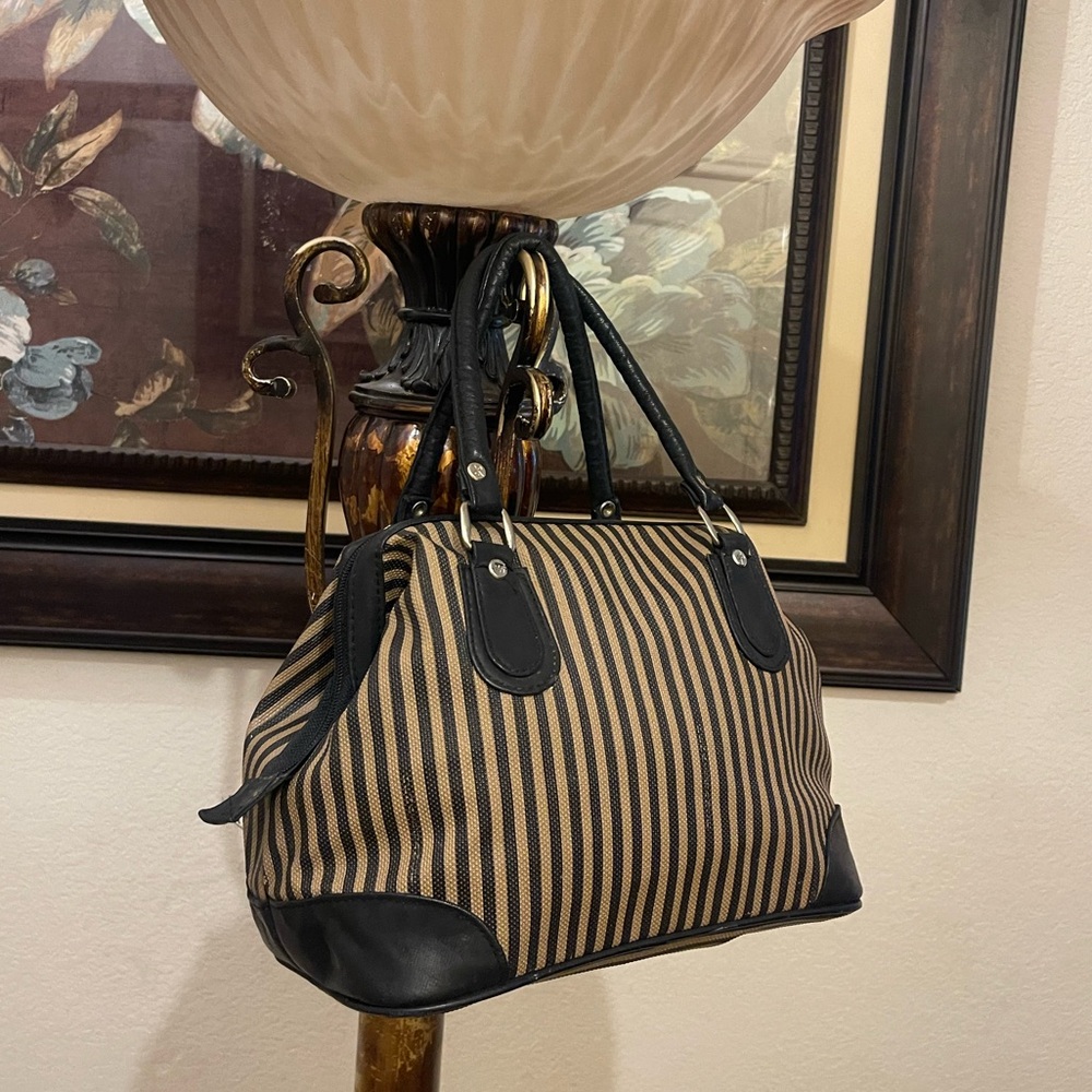 Elegant Black and Tan Striped Women's Bag - Picture 8 of 16